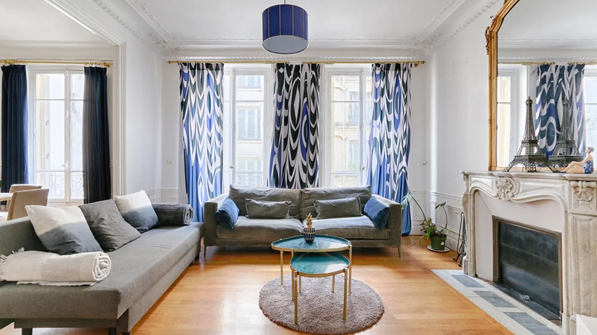 Victor Hugo Trocadero Luxury Apartment 4Br 파리 프랑스